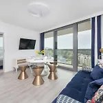 Lux Sea Towers - Wellness Spa, Gym & - Seaview By Rent Like *