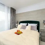 شقة Lux Sea Towers - Wellness Spa, Gym & - Seaview By Rent Like مينززدرويه