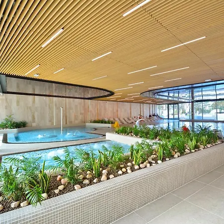 Lux Sea Towers - Wellness Spa, Gym & - Seaview By Rent Like