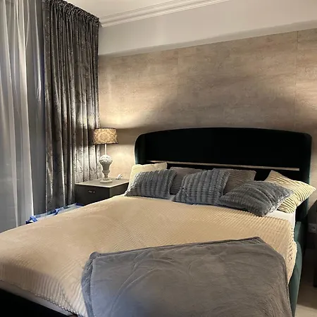 Lux Sea Towers - Wellness Spa, Gym & - Seaview By Rent Like