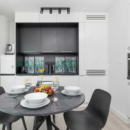 Lux Sea Towers - Wellness Spa, Gym & - Seaview By Rent Like Apartament *