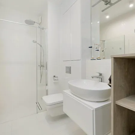 Lux Sea Towers - Wellness Spa, Gym & - Seaview By Rent Like مينززدرويه