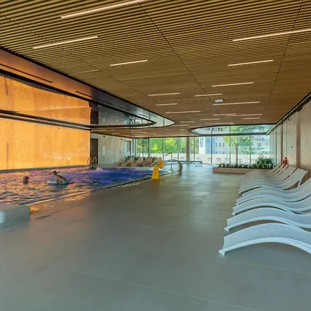 Lux Sea Towers - Wellness Spa, Gym & - Seaview By Rent Like